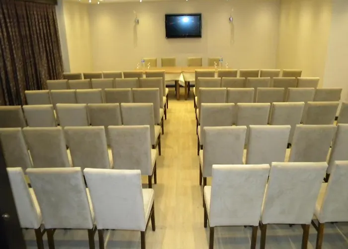 Hotel Vesta Fuar Esmirna